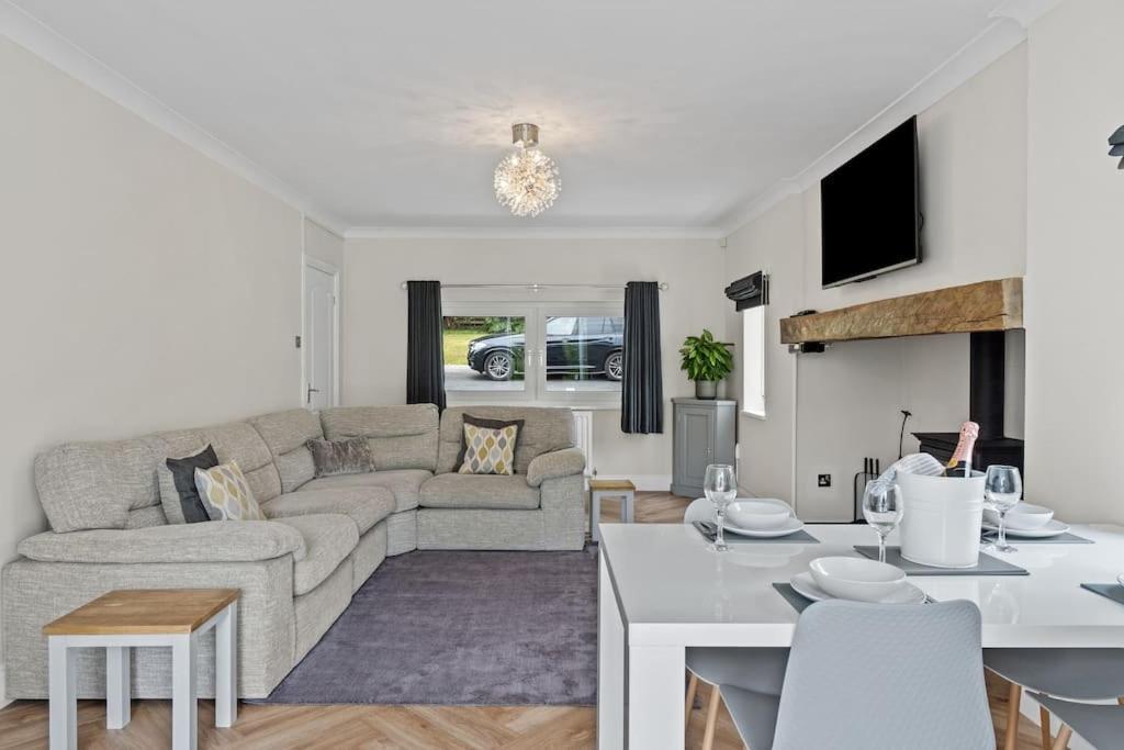White Cottage Stunning Contemporary 2 Bedroom 2 Ensuite Annex With Hot Tub Πλίμουθ Εξωτερικό φωτογραφία